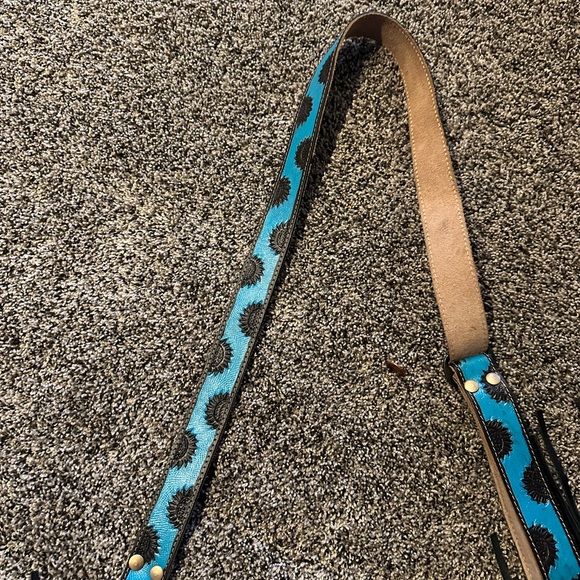 Cowhide Myra crossbody bag - Picture 3 of 4